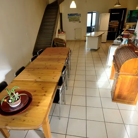 Refuge Du Vieux Bourg 게스트하우스 *